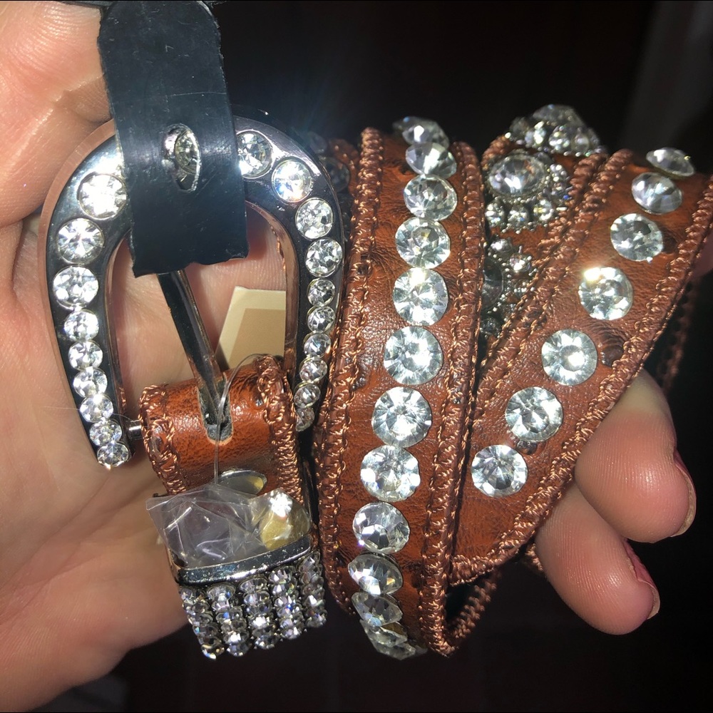 Cedar Creek Sm/Md Leather Belt w/ Rhinestones